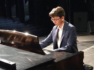 Louis Geer wins 2nd place in the 2019 Sounds Like KPAC Competition through Texas Public Radio